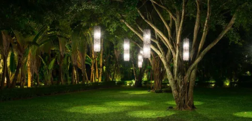 Czy warto zainwestować w lampy ogrodowe?